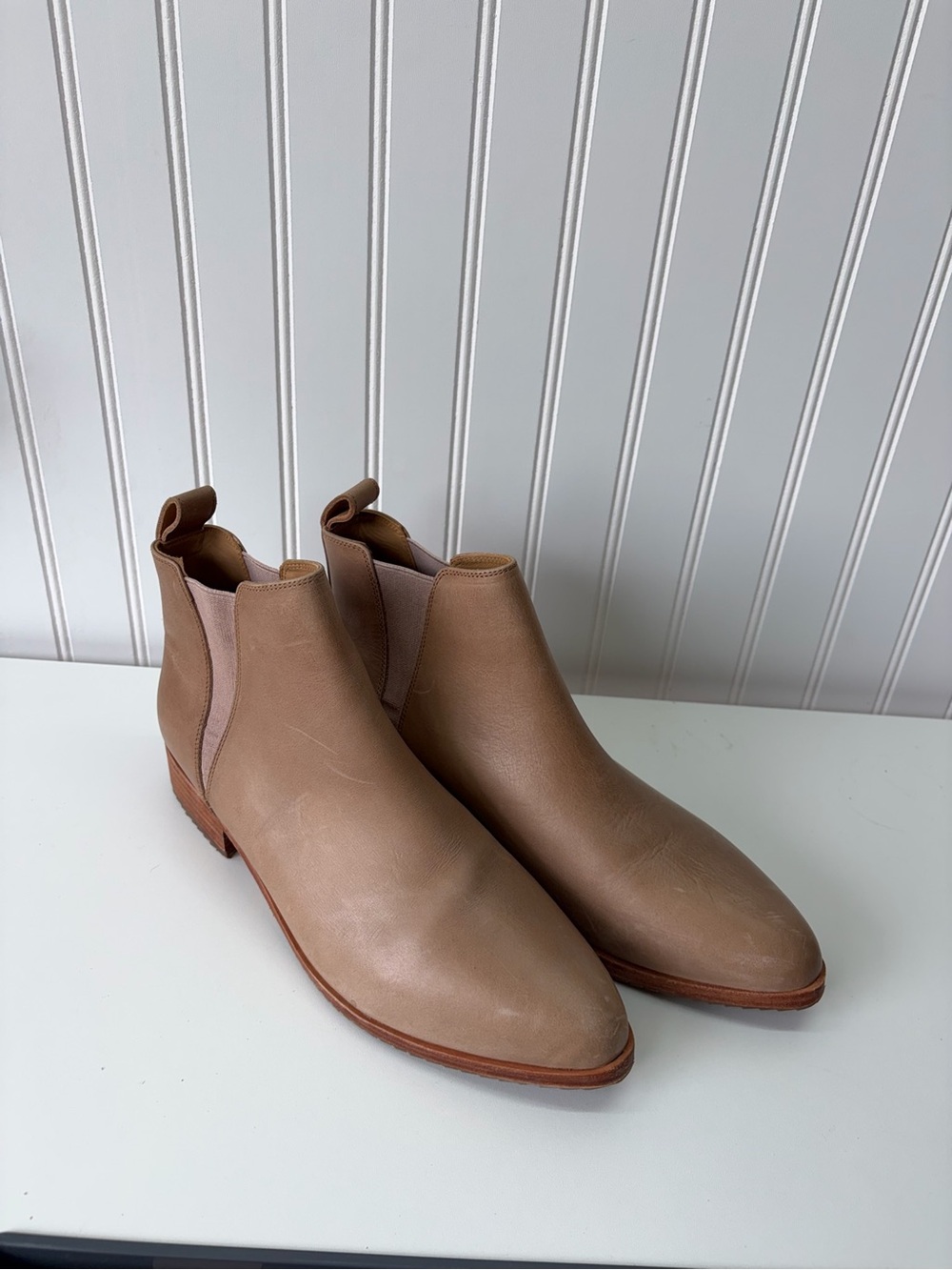 Nisolo Tan Leather Chelsea Booties
